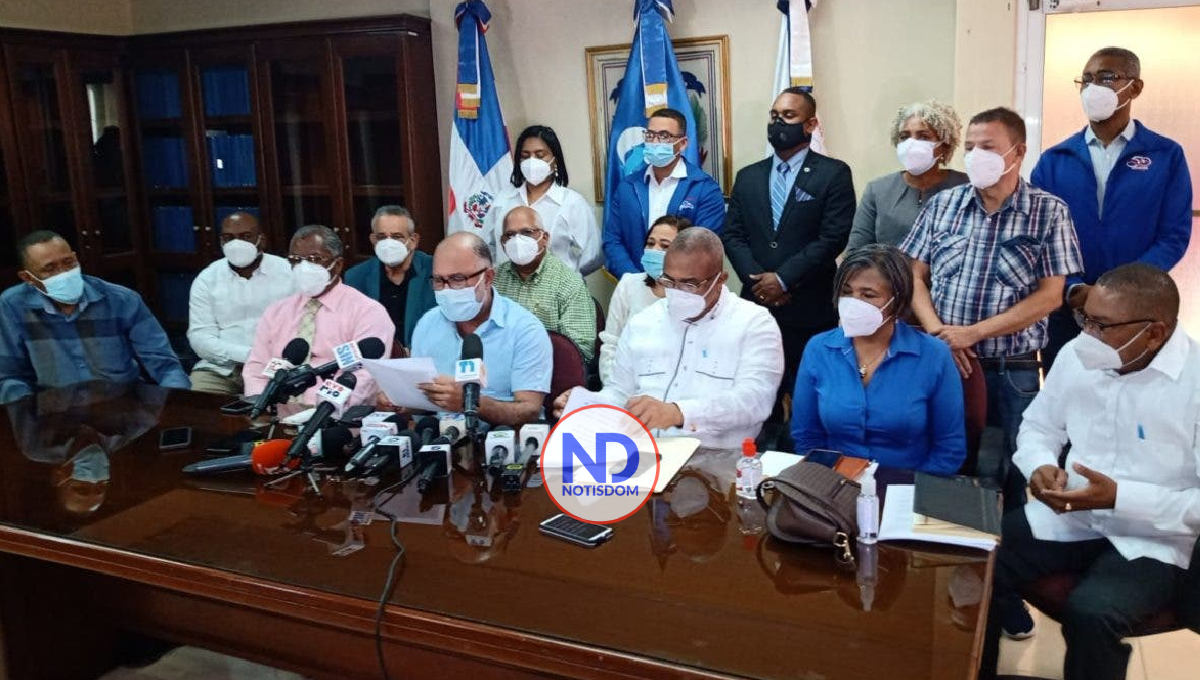 ADP llama a los maestros «a no integrarse a las aulas hasta el 31 de enero de 2022»