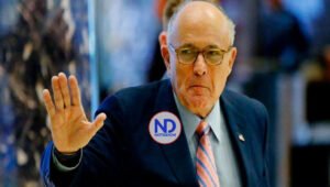Citan declarar ante Congreso a Giuliani y otros aliados de Trump