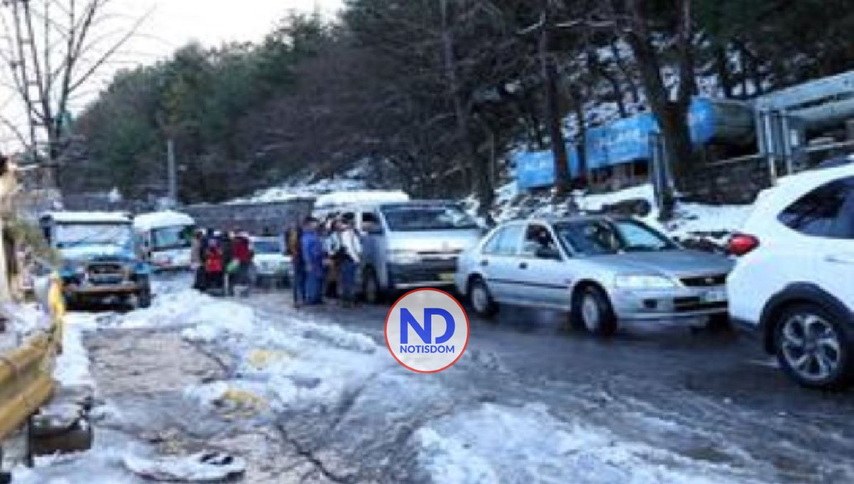 Elevan a 22 los turistas muertos en un atasco durante una nevada en Pakistán 2 Elevan a 22 los turistas muertos en un atasco durante una nevada en Pakistán