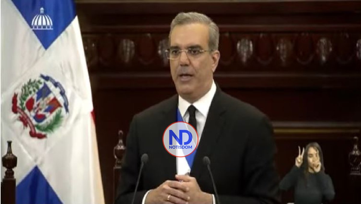 Presidente Abinader reitera RD no cargará con Haití; defiende la verja