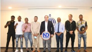 Tres ex campeones mundiales actuarán en cartelera boxeo de RD