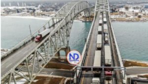 Policía despeja bloqueo puente internacional Ambassador