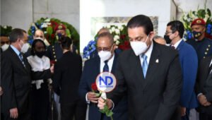 A pesar flexibilización, Ministro recuerda covid-19 no ha acabado