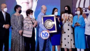 DIDA reconoce aportes Hipólito Mejía a la seguridad social