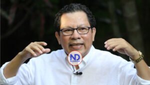 Condenan a trece años a un periodista y político2