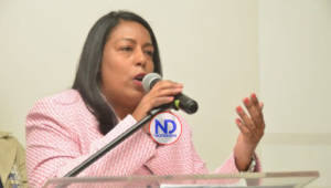 Vicepresidenta PRD enfrenta a Miguel Vargas: «doy fe» de que el Gobierno no compra alcaldes