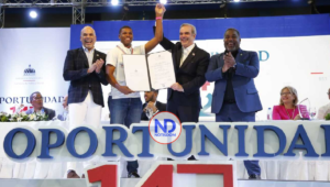Luis Abinader encabeza graduación de 371 jóvenes del programa «Oportunidad 14-24»