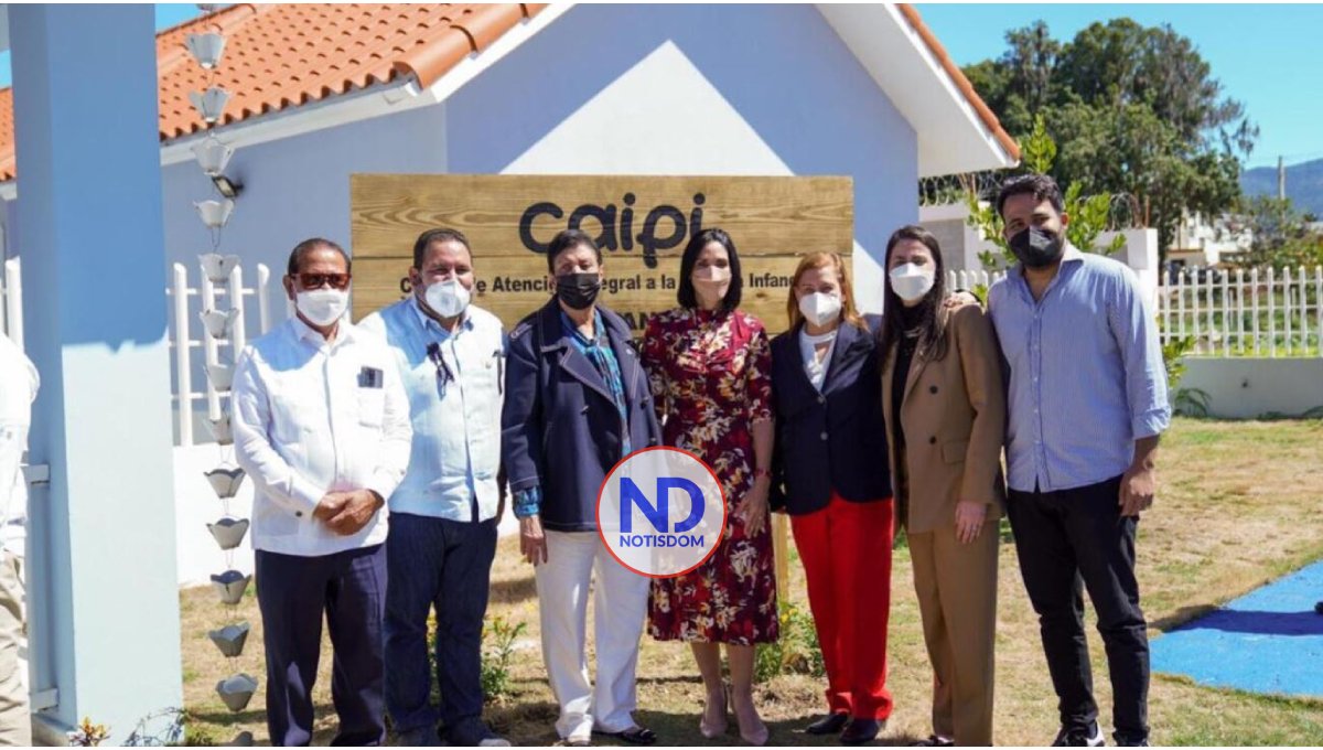 Inaipi y primera dama entregan nuevo Caipi en Constanza