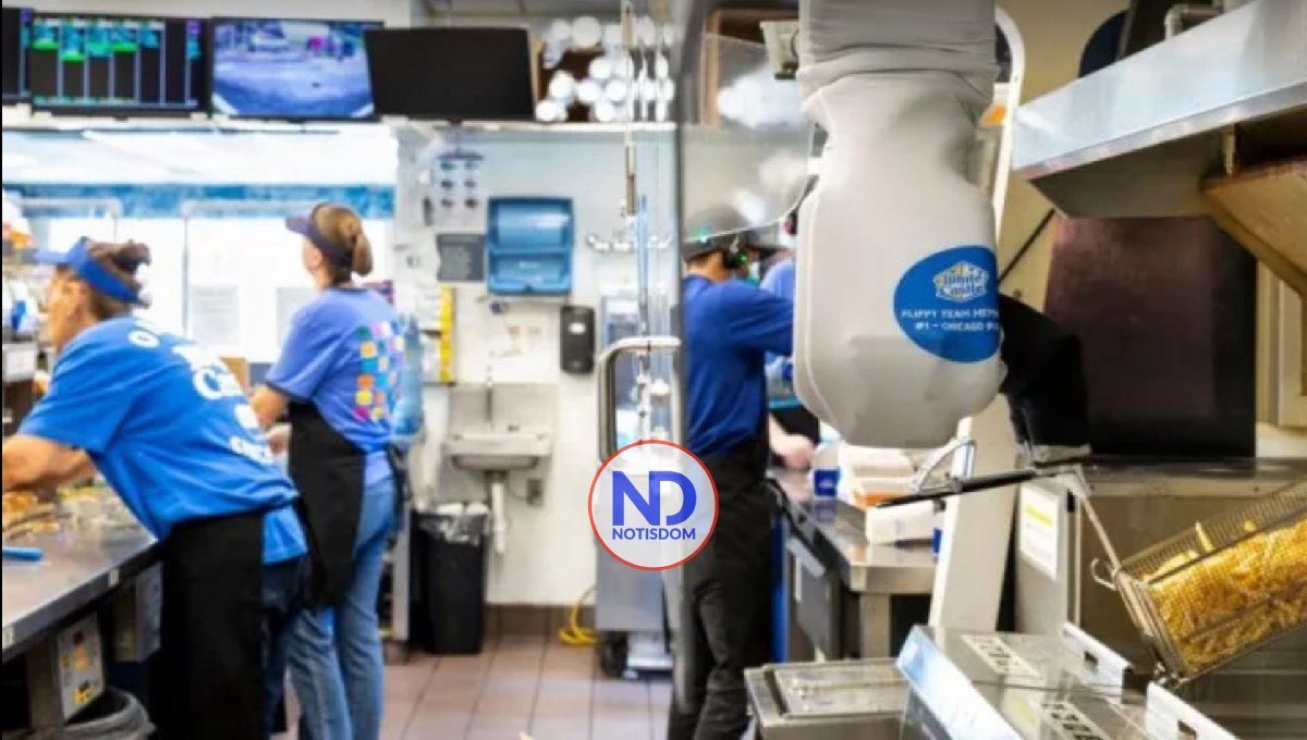 Robot cocina en restaurantes un 30% más rápido que un humano