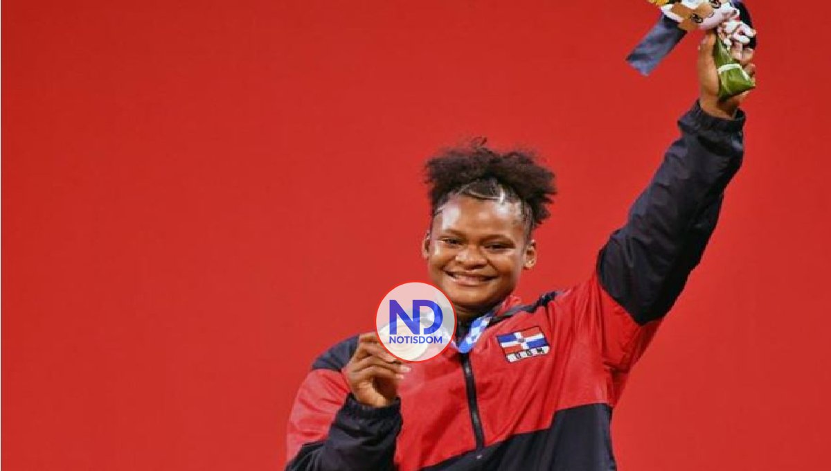 Santana se proclama campeona absoluta en clasificatorio pesas