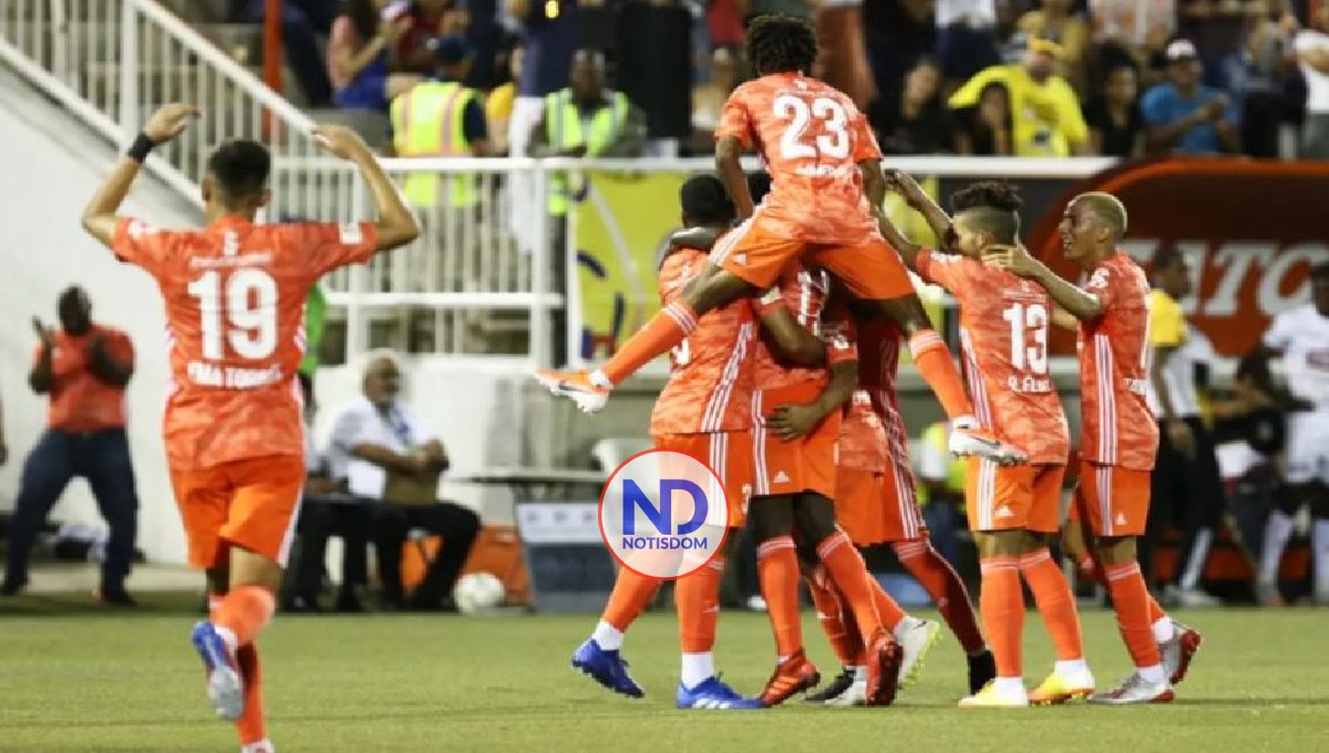 Ocho equipos animan la octava edición de la Liga Dominicana de Fútbol 2 Ocho equipos animan la octava edición de la Liga Dominicana de Fútbol