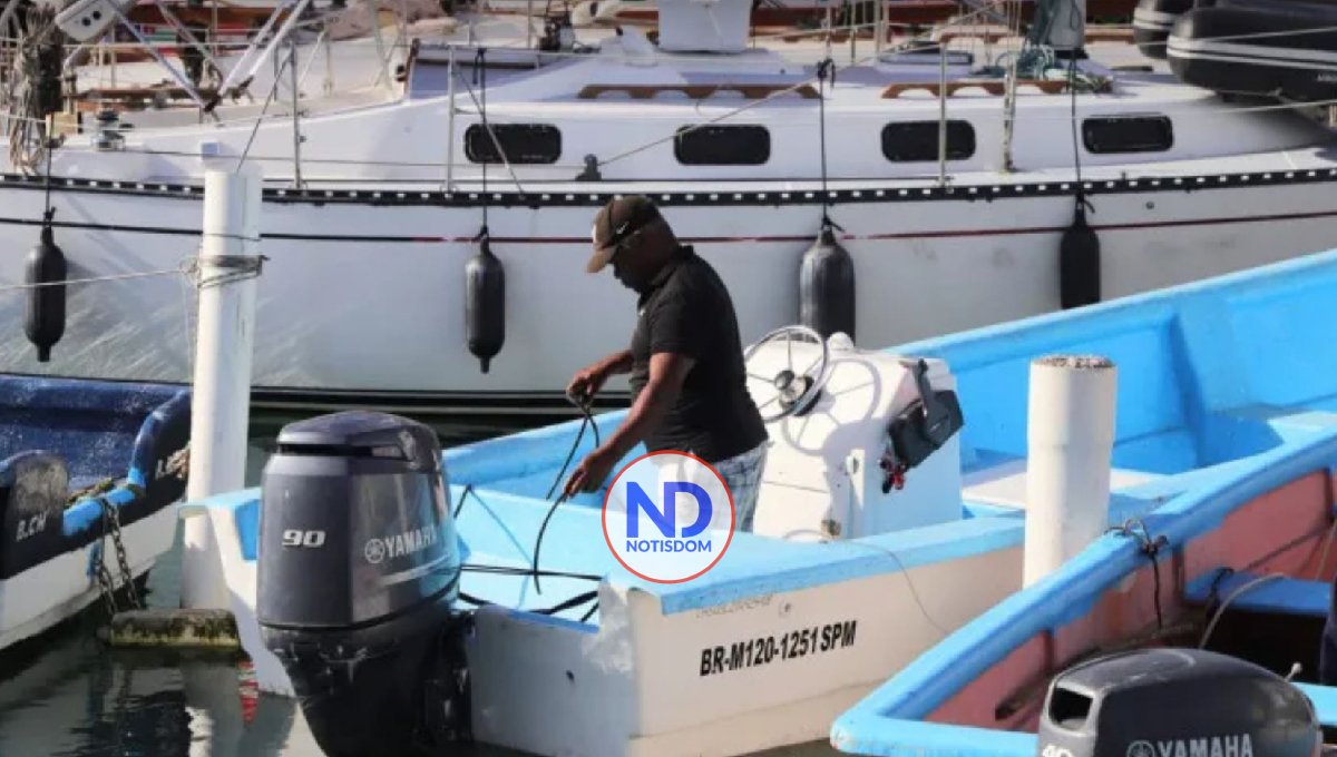 Presidente Abinader construye muelle para pescadores en Boca Chica