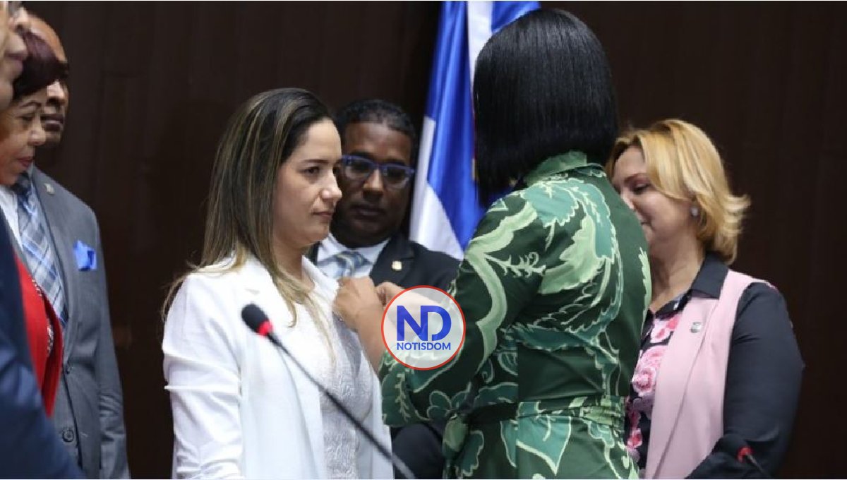 La viuda del diputado López Chávez le sustituye en el cargo 2 La viuda del diputado López Chávez le sustituye en el cargo