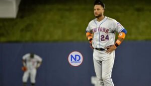 Hoy Robinson Canó juega primera base con los Mets