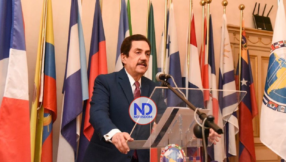 Embajador Tony Raful expone sobre independencia RD