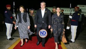 Abinader regresó la madrugada de este sábado en vuelo privado