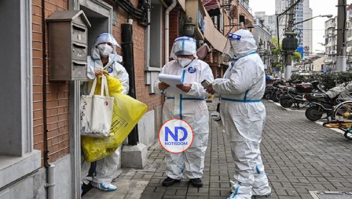 China ordena confinamiento de Shanghái por aumento de covid