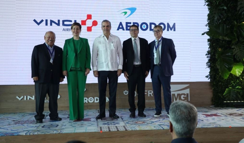 ABINADER 154 Luis Abinader encabeza inauguración moderna terminal en el AILA