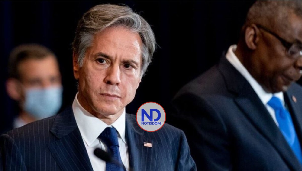 Secretarios Estado y Defensa EU van Ucrania para hablar de armas