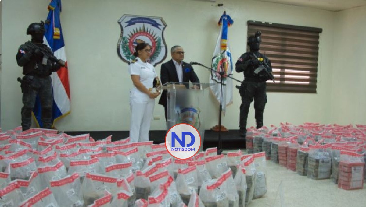 Autoridades decomisan más de 1,600 paquetes de cocaína en Peravia