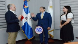 Ministro de Trabajo juramenta al nuevo Gerente General del CNSS