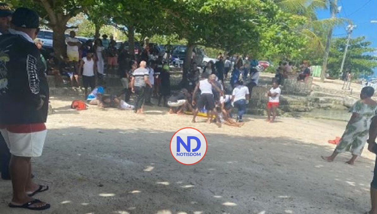 Fallece mujer después de virar una embarcación turística en Bayahibe