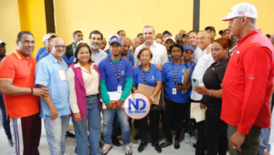 El presidente Abinader supervisa jornada de servicios de Supérate desde Los Mameyes