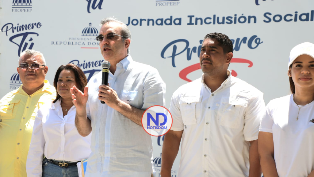 NOTISDOM FOTOS 2022 04 11T100138.153 Presidente Abinader lleva soluciones a SDE y SDN durante intensas jornadas de trabajo