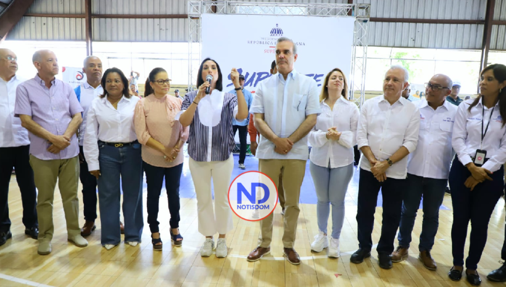 NOTISDOM FOTOS 2022 04 11T101546.020 Presidente Abinader lleva soluciones a SDE y SDN durante intensas jornadas de trabajo