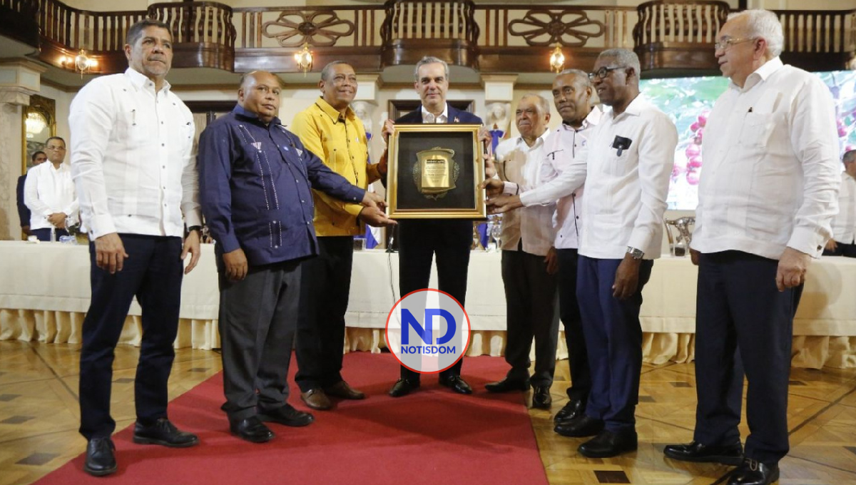 Presidente Abinader exonera a los caficultores del pago de 397 millones de pesos