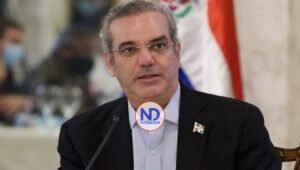 Luis Abinader, presidente mejor valorado de AL, según un sondeo