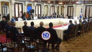 Gobierno anuncia a los ganadores de la licitación de plantas en Manzanillo