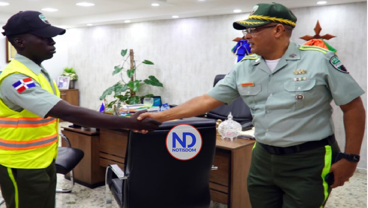 Digesett reconoce agente que fiscalizó a un turista