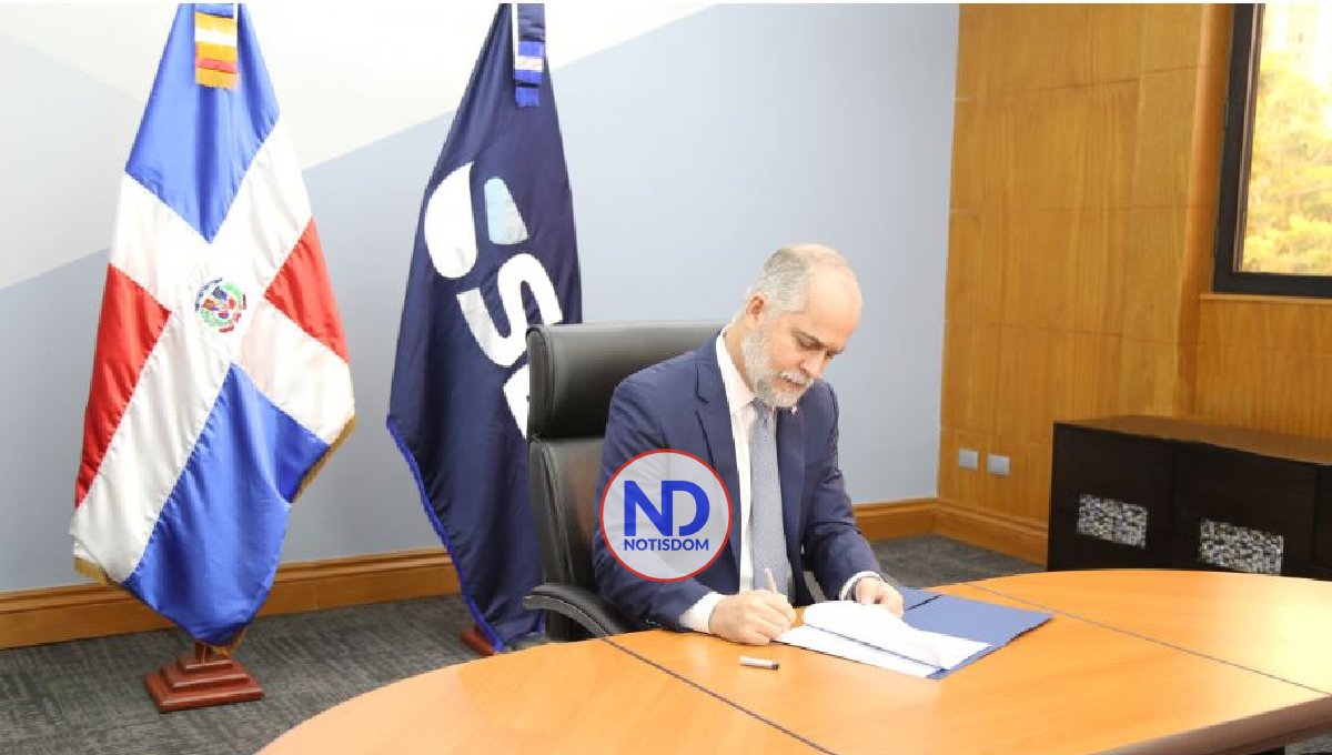 Firman acuerdo para optimizar la Superintendencia de Bancos RD