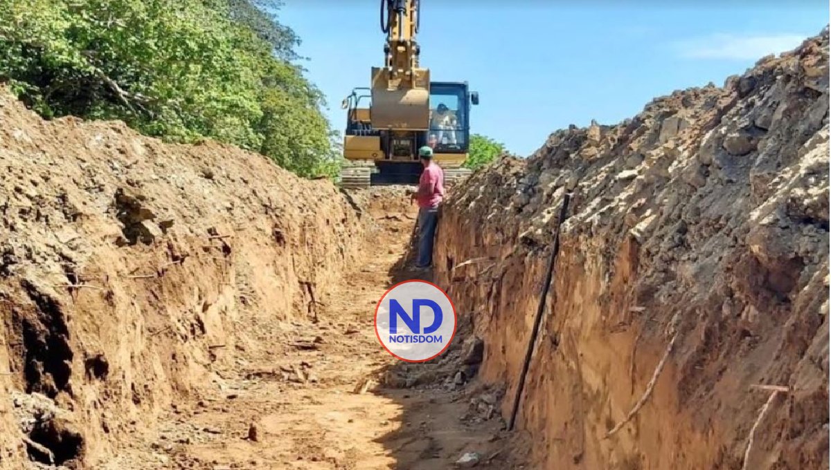 El muro fronterizo avanza en 4 frentes