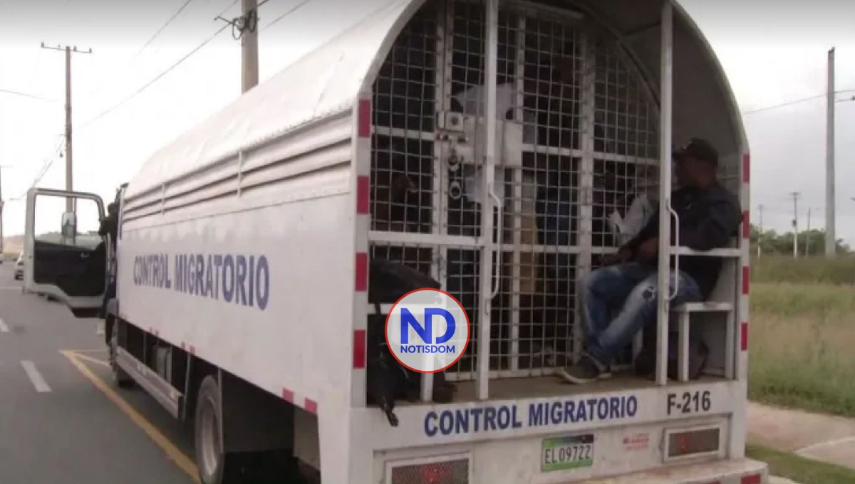 Detenidos califican como un abuso el operativo de Migración en Ciudad Juan Bosch