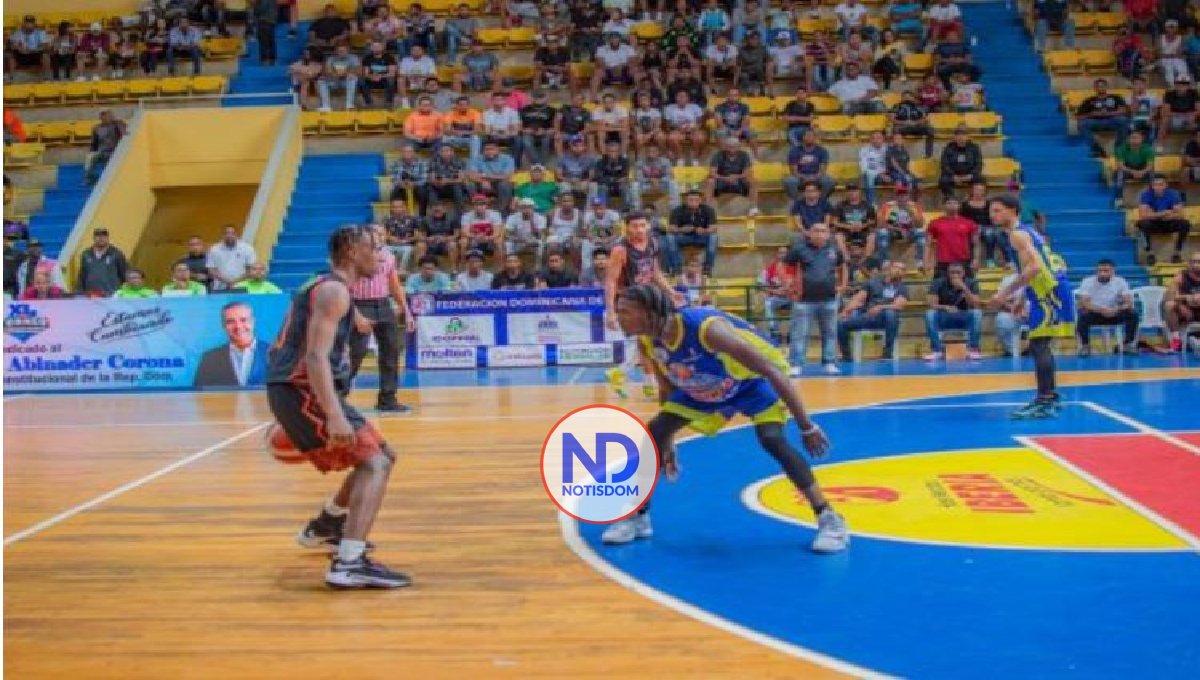 Jassiel Pérez da a México triunfo sobre Consuelo final basket SPM