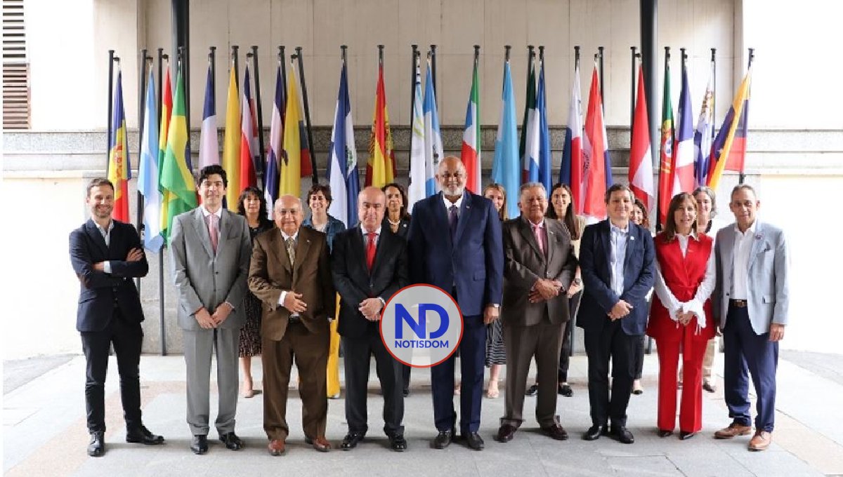 Ministro Educación culmina con éxito misión técnica en España