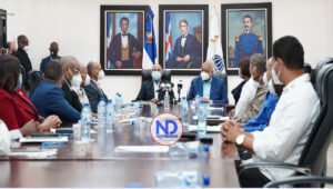 Profesores de la RD recibirán un incremento del 10 % en salarios