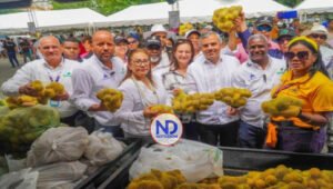 Abren feria «Inespre está de Madre» en estadio Cibao