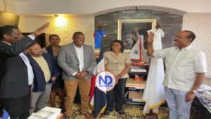 Juramentan alcalde José Montás comité organizador Pony Beisbol