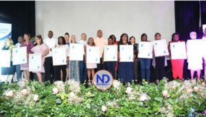 Julito Furcal reconoce labor de 50 madres de la provincia Peravia