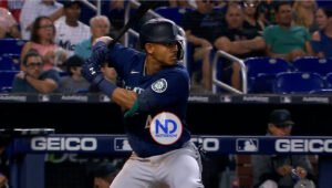 Julio Rodríguez pega el primer jonrón de su carrera en las GL