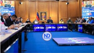 durante una reunión con alcaldes y gobernadores en el Palacio de Miraflores