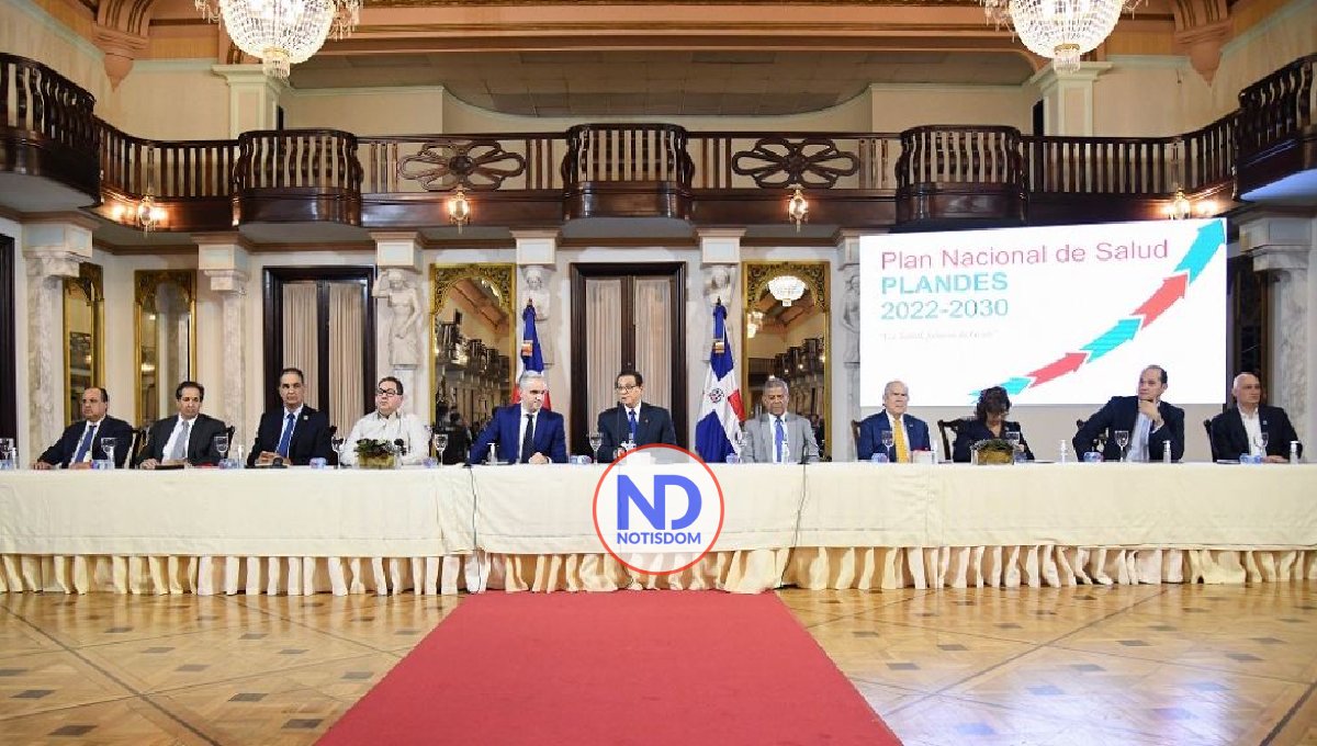 Ministro de Salud anuncia plan para impulsar atención primaria