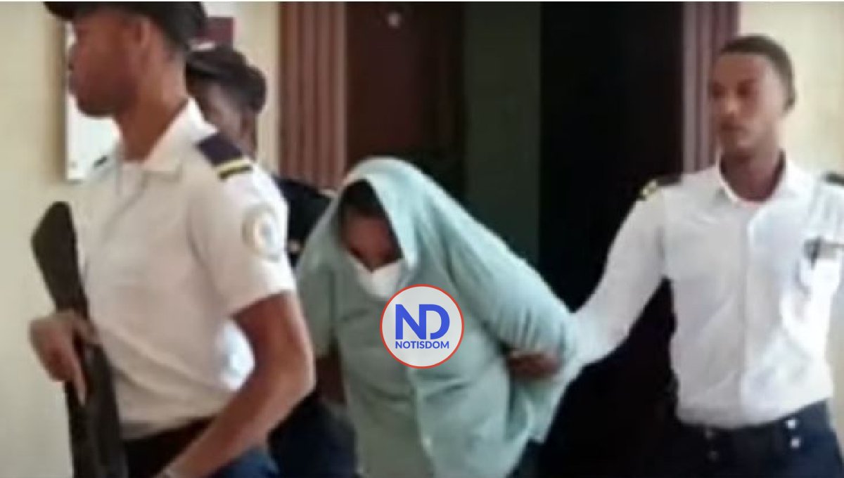 A prisión maestro habría violado 11 estudiantes y profesora 2 A prisión maestro habría violado 11 estudiantes y profesora