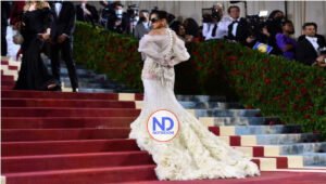 Rosalía, foco de fotógrafos en la MET Gala, y «muy agradecida» de estar ahí