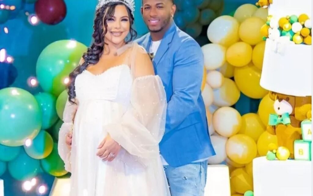 SANDRA Y CRAZY 1 Sandra Berrocal da a luz a su cuarto hijo