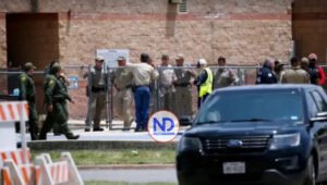 Al menos 16 muertos, entre ellos el agresor, en tiroteo en Texas