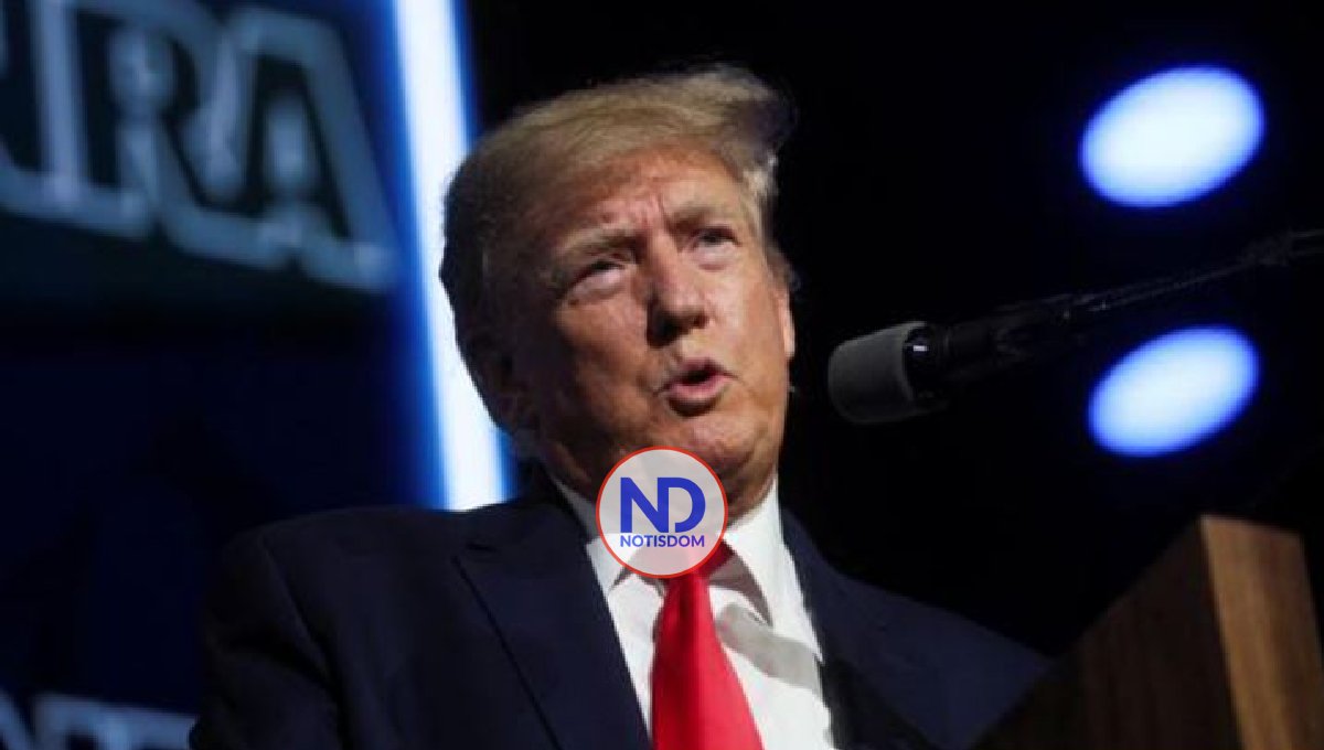 Trump insta a armar a los docentes para combatir el «mal»